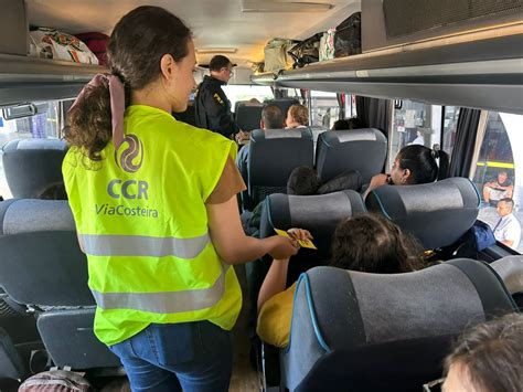 CCR ViaCosteira promove ação educativa na Rodoviária de Tubarão