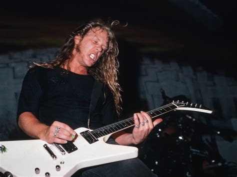 Learn to play guitar like James Hetfield in five minutes