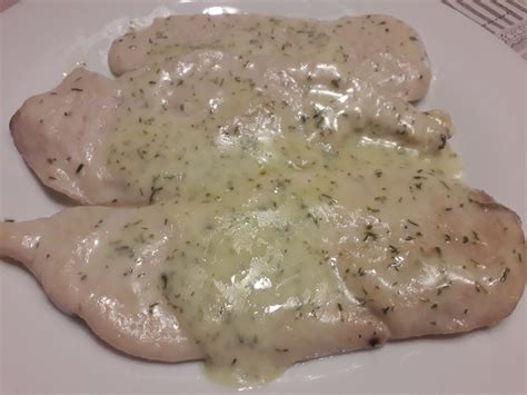 Petto Di Pollo Con Salsa Alle Erbe Le Ricette Di Esmeralda