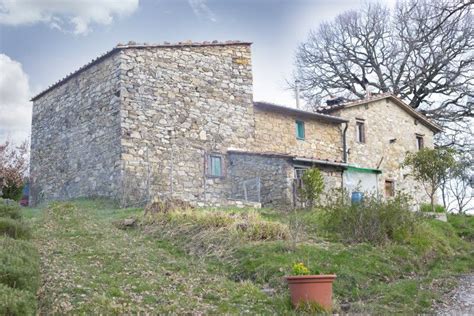 Rustico In Vendita A Castelnuovo Di Val Di Cecina Cod Vol