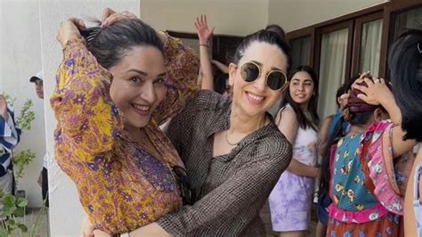 Karishma Kapoor And Madhuri Dixit Recreate The Iconic Dance From Dil To