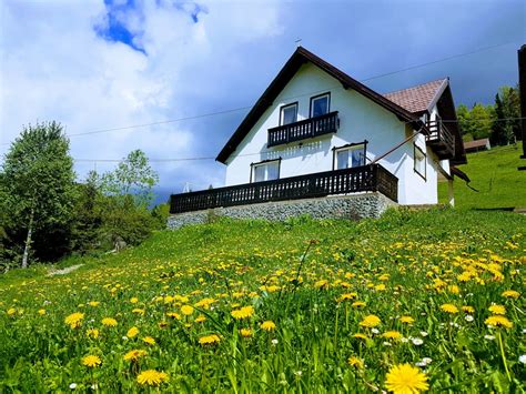 Cazare Pensiune Vila Moeciu De Sus Pensiunea Casa Victoria