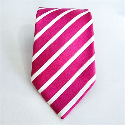 Corbata De Seda Italiana Fucsia Raya Blanca Camisas Corbatas Y