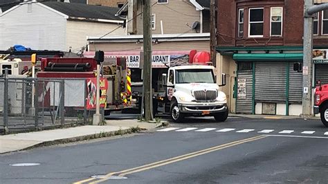 Police Investigating Homicide After Shooting Victim Crashes Into Waterbury Restaurant Nbc