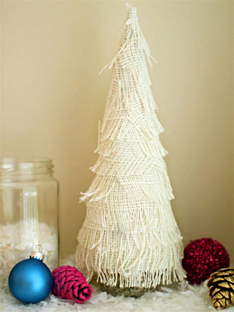 How To Make A Fringed Christmas Tree Centerpiece How Tos Diy