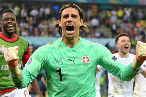 Inter Milan Target Bayerns Yann Sommer As Onanas Replacement