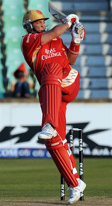 Irfan Pathan Celebrates The Dismissal Of Robin Uthappa ESPNcricinfo