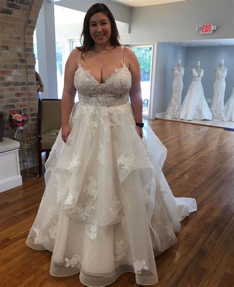 Plus Size Bride Magazine On Instagram Perfectly Imperfect Curvy Me