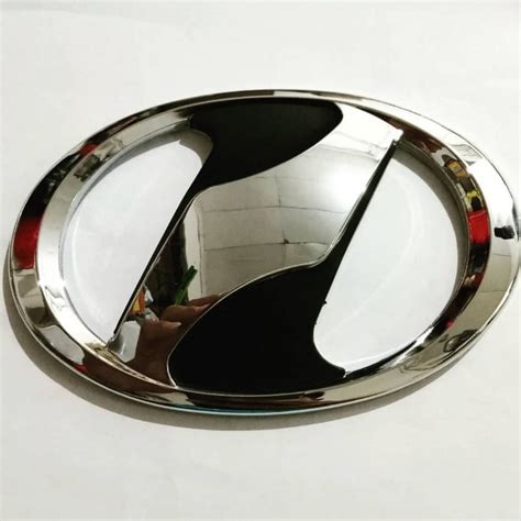 Emblem Logo Toyota Alphard Yaris Avanza Innova Rush Fortuner Agya Ayla