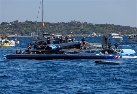 New Zealand Sailgp Team Helmed By Peter Burling View The Damage To