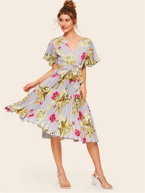 Floral Print Surplice Neck Pleated Hem Belted Dress SHEIN Belted