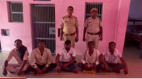 धौलपुर जमीन विवाद में दो पक्षों में झगड़ा पुलिस ने 5 लोगों को किया