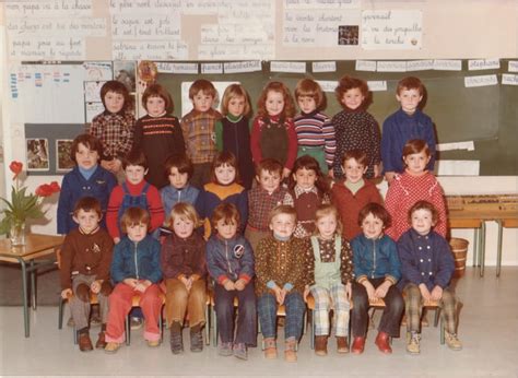 Photo De Classe Petite Section Ou Moyenne Section De Cole