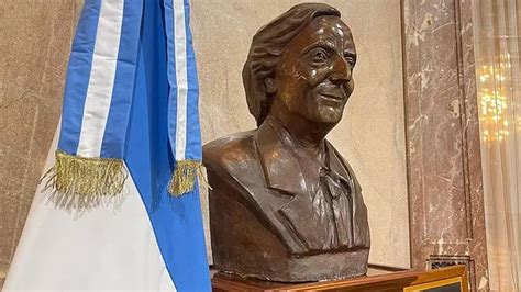 Victoria Villarruel Orden Sacar Un Busto De N Stor Kirchner Del Senado