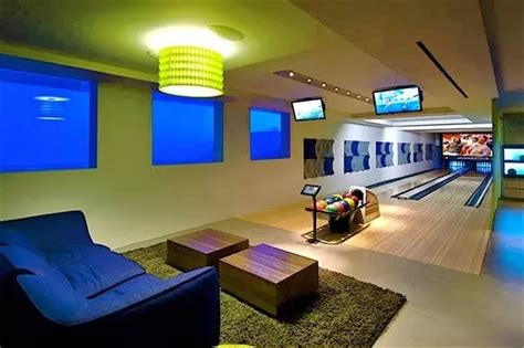 Home Bowling Alley Installations - Residential Bowling Alleys - Murrey International