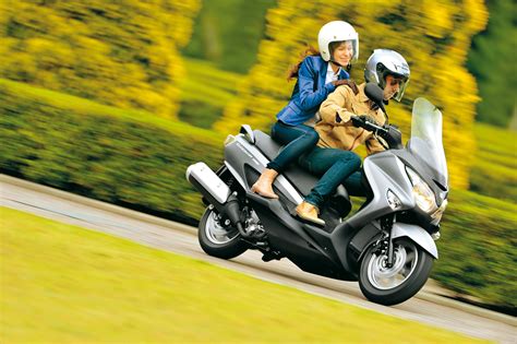 Motorrad Vergleich Suzuki Burgman Vs Suzuki Burgman