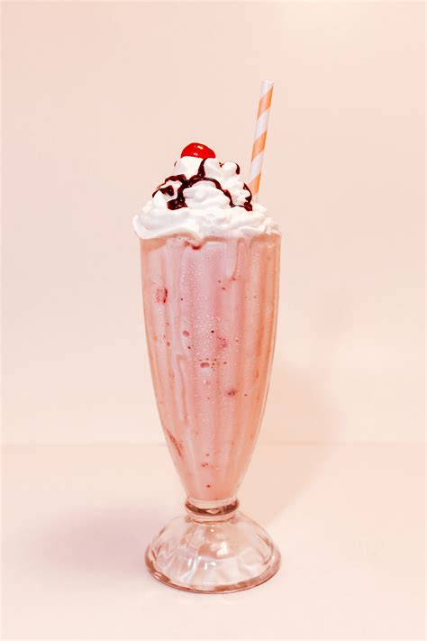 Disney Recipes How To Make Their Famous Peanut Butter And Jelly Milkshake With Just Four