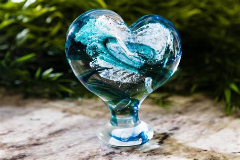 GLASS HEART WITH CREMAINS - STANDING - Heaven At Home Pet Hospice