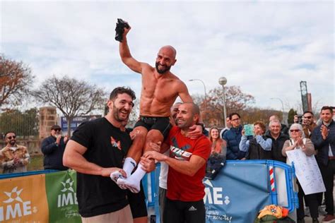 Félix Soria Entra En El Libro Guinness De Los Récords Tras Superar Los 66795 Burpees En 365 Días