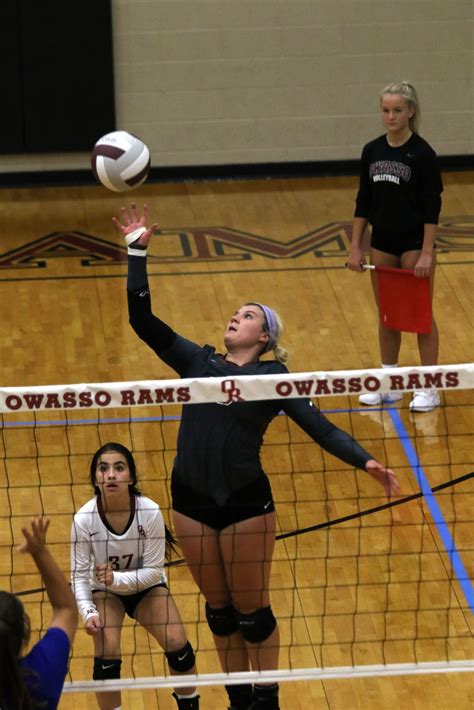 Volleyball Owasso Rallies For Fifth Set Win Against Bixby Owasso