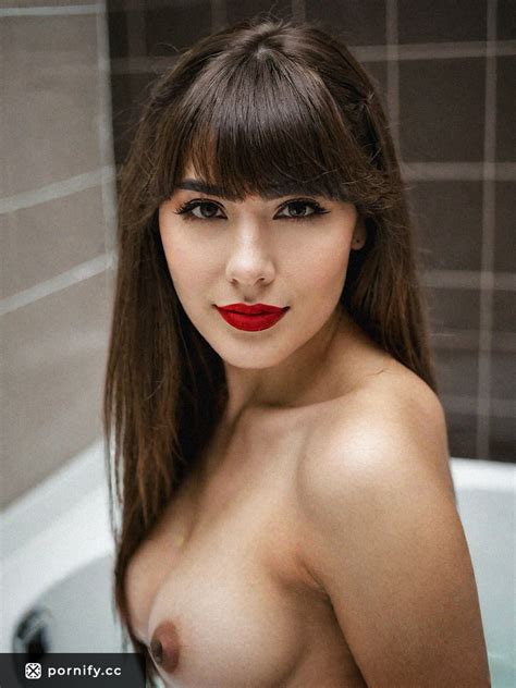 Sultry Teen Cooking Up A Storm In The Bathroom With Her Medium Breasts