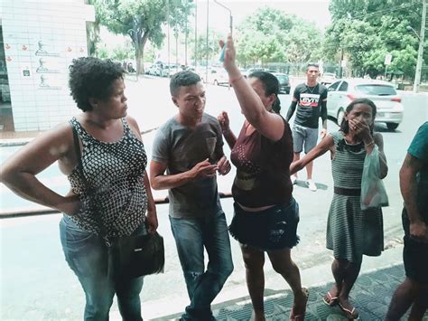 Gangue ataca idosos e mulheres e ameaça servidores na porta do INSS