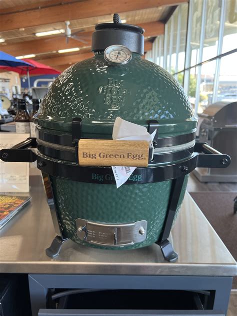 Big Green Egg Mini Max The Hearth And Grill Shop