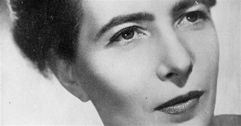 Simone De Beauvoir On Ne Nait Pas Femme On Le Devient Extrait