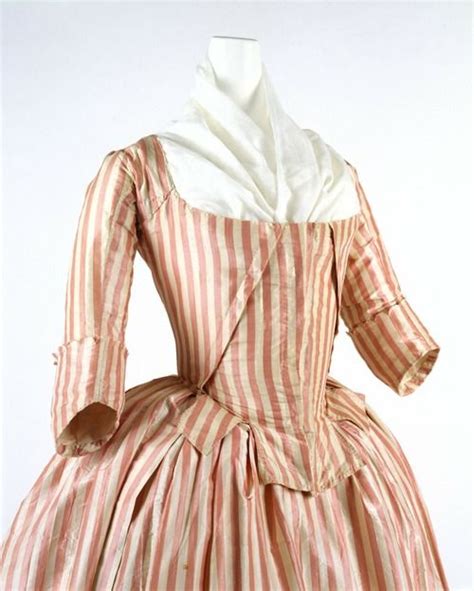 Robe à lAnglaise 178587 French Silk In eighteenth century dress