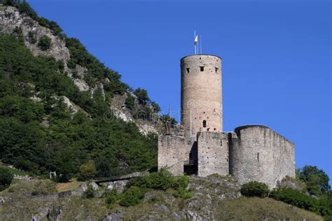 Chateau De La Batiaz En Suisse Photo Stock Image Du Tour Antique