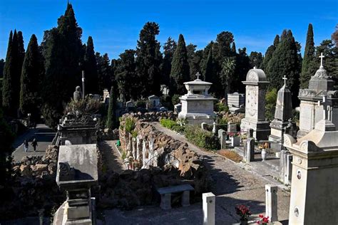 Emergenza Cimiteri A Roma Ama Cerca Nuovi Addetti Per Migliorare Il