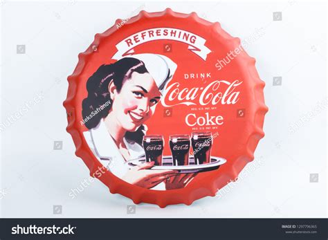 4001 Coke Cola Logo Vintage Images Stock Photos And Vectors Shutterstock