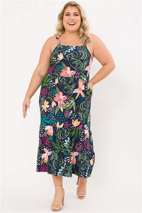 Vestido feminino Plus Size estampado de alças Cess