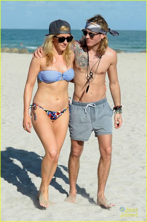 Full Sized Photo Of Ellie Goulding Shows Off Her Bikini Body In Miami