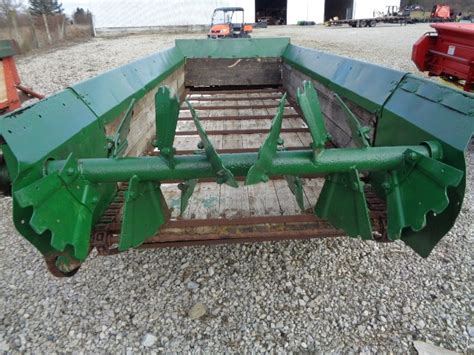 New Idea 217 Manure Spreader Hodges Farm Equipment Inc