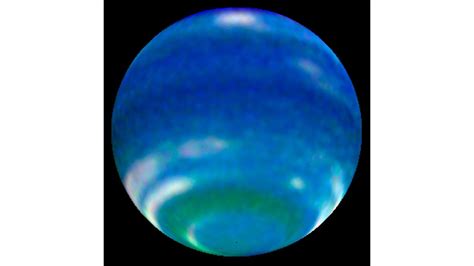 Springtime On Neptune 2002 Image Of Neptune Hubblesite