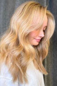 Luminous Honey Blonde Hair Color Ideas Trending Right Now The Hairstyle Edit