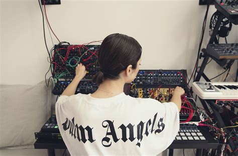 Come to the Spanish desert to watch Julia Bondar play a live modular ...