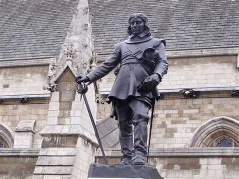 Filestatue Of Oliver Cromwell Outside The Palace Of Westminster