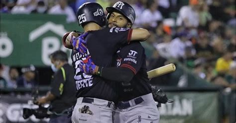 Acaricia Sultanes T Tulo De La Lmb