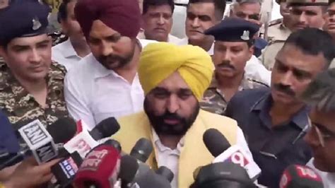 Punjab Cm Mann Breaks Down After Meeting Kejriwal In Tihar Jail What