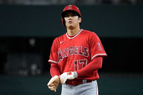 大谷翔平の「宇宙交信バレた」 ヘルメットから飛び出たピョン毛に日本人指摘「アンテナ隠す」 The Answer