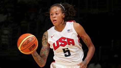 Five Lesbian Basketball Players CURVE