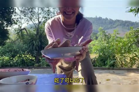 越南3个美女去市场买菜做饭，这集她们全是用中文聊天和解说全是市场美女