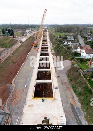 Construction Du Tunnel Cut And Shut Pour Le Chemin De Fer Hs Qui