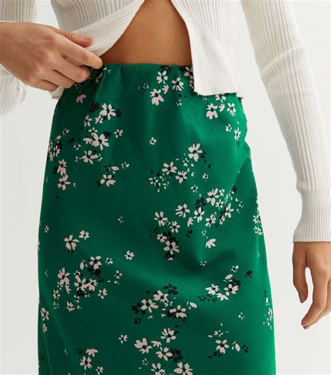 Influence Green Ditsy Floral Midi Skirt New Look