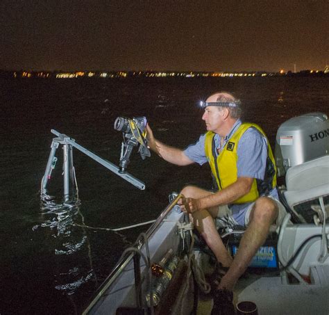 20 Foot Custom Tripod Used To Capture Americas Fading Lighthouses