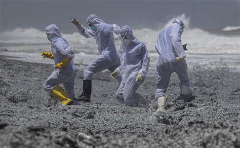 Pellets Pl Stico Bruto Em Bolinhas Cai De Navios E Pode Gerar