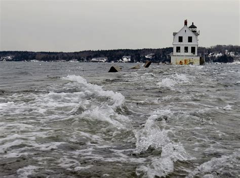 Rockland Breakwater Underwater During 1931 Storm – Maine Lights Today