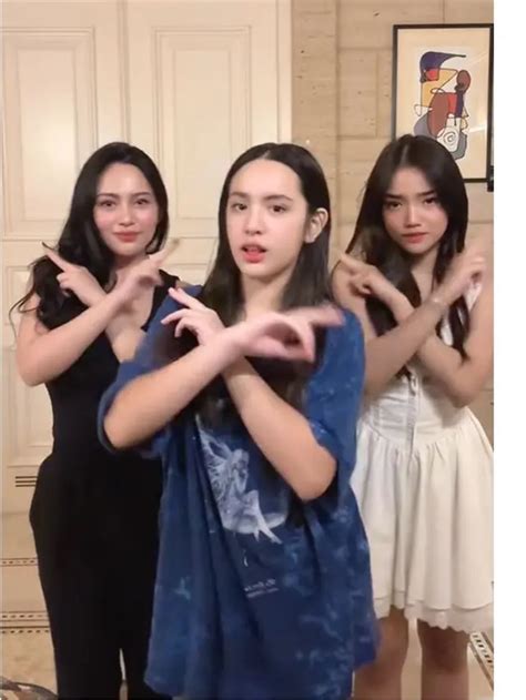 6 Potret Mikhayla Senang Bertemu Fuji Ngefans Hingga Bisa TikTokan Bareng Hot Liputan6